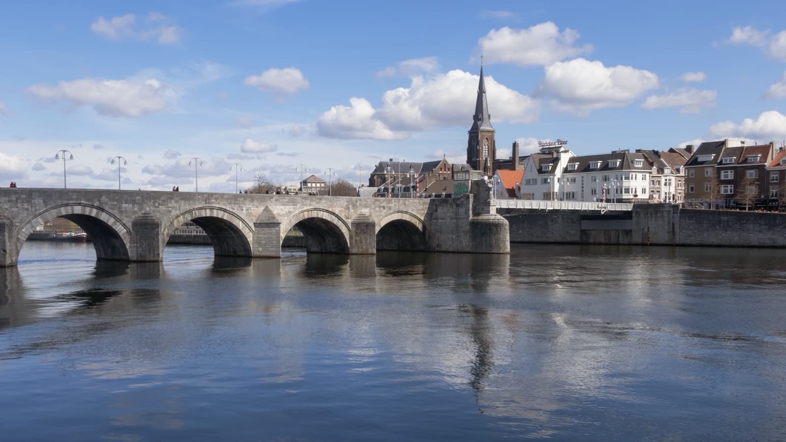 Maastricht Städtereise mit Kneipentour foto 2