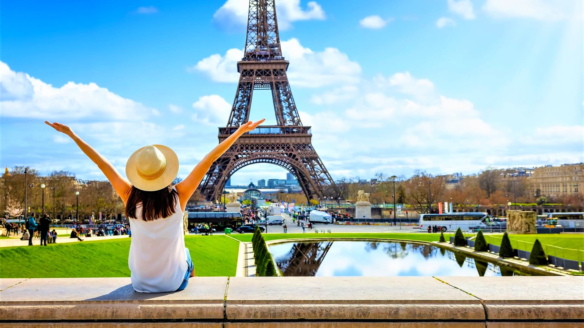Städtetrip nach Paris mit Eintritt ins Louvre Museum foto 1